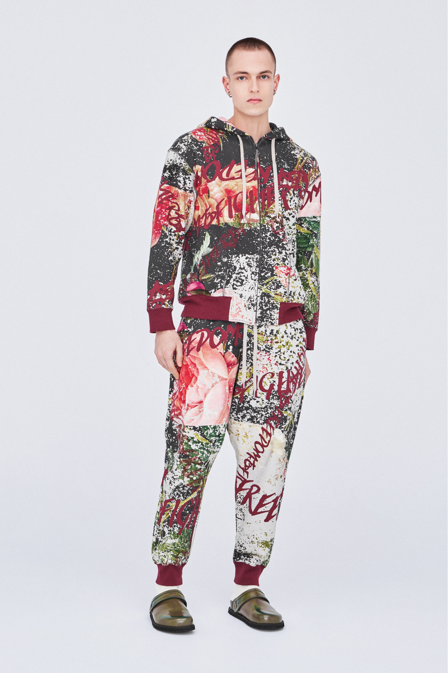 VIVIENNE WESTWOOD MAN SPRING/SUMMER 24 LOOKBOOK｜【公式通販 